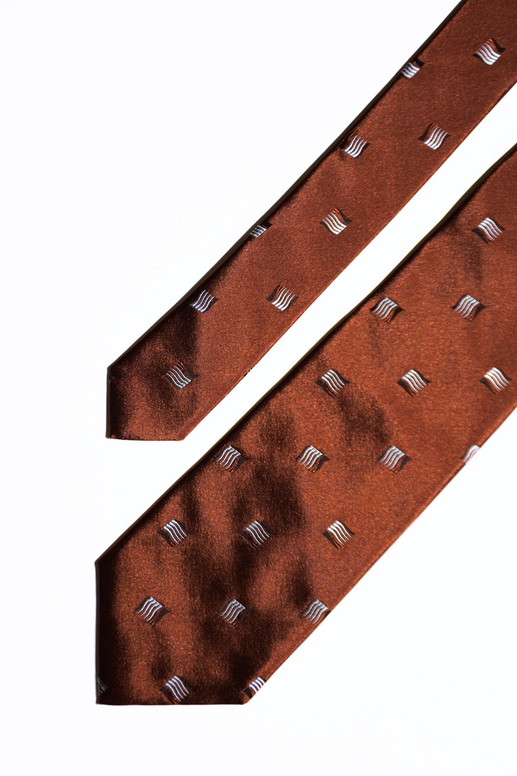 TERRACOTTA AVENA TIE