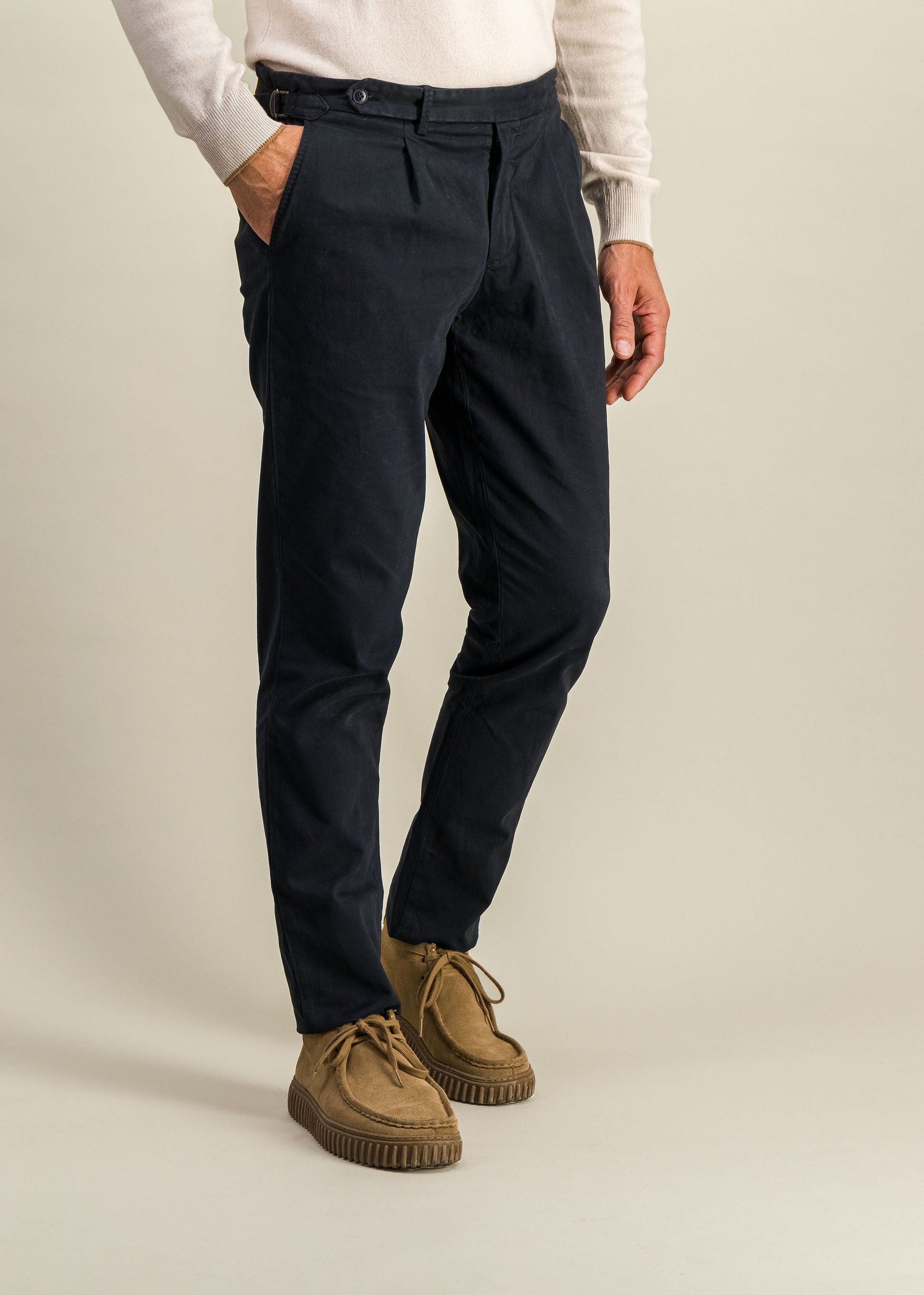 Chino Luciano - PC01GA-BEU001