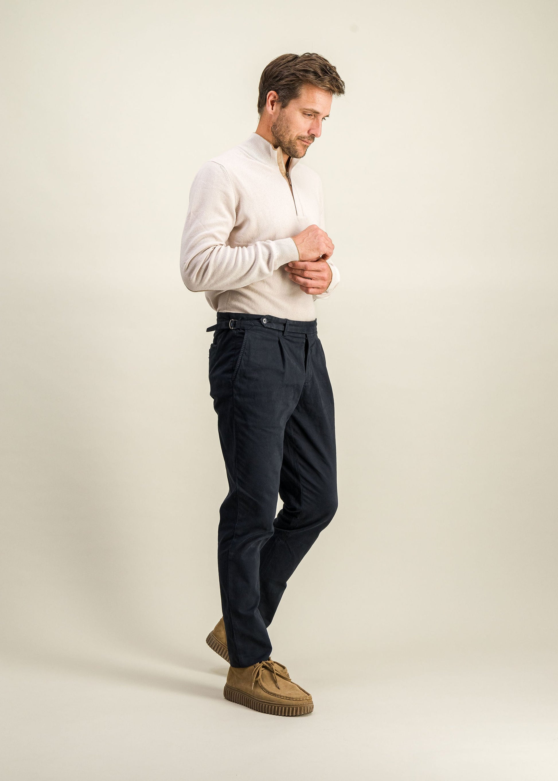 Chino Luciano - PC01GA-BEU001